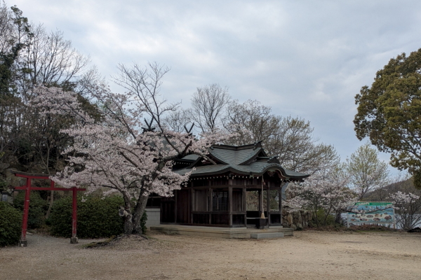 平荘湖 弁天神社