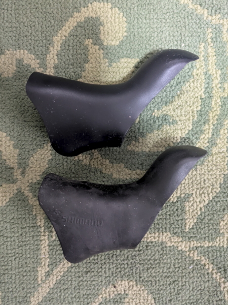 TIAGRA ST-4600 ブラケットカバー